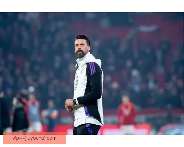 奥格斯堡主帅托鲁普稳步带队表现出色 屡创佳绩稳定前行