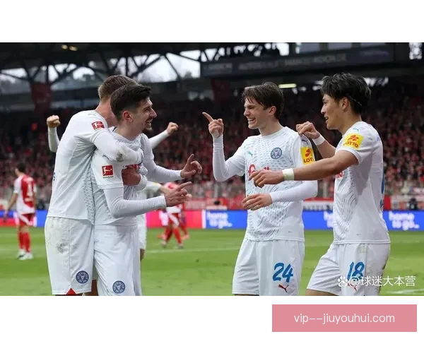 柏林联合主帅发布会呼吁球迷耐心等待球队战绩回升